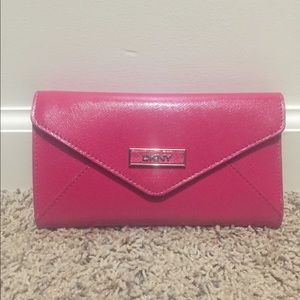 DKNY pink wallet multiple card slots